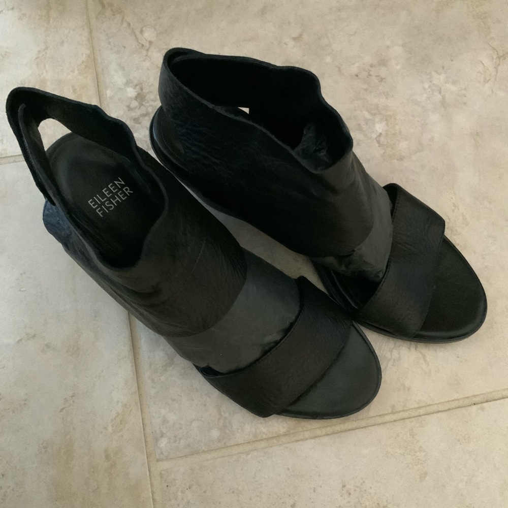 Eileen Fisher Wedge Sandal Ankle Closure Black Leather 8 1/2